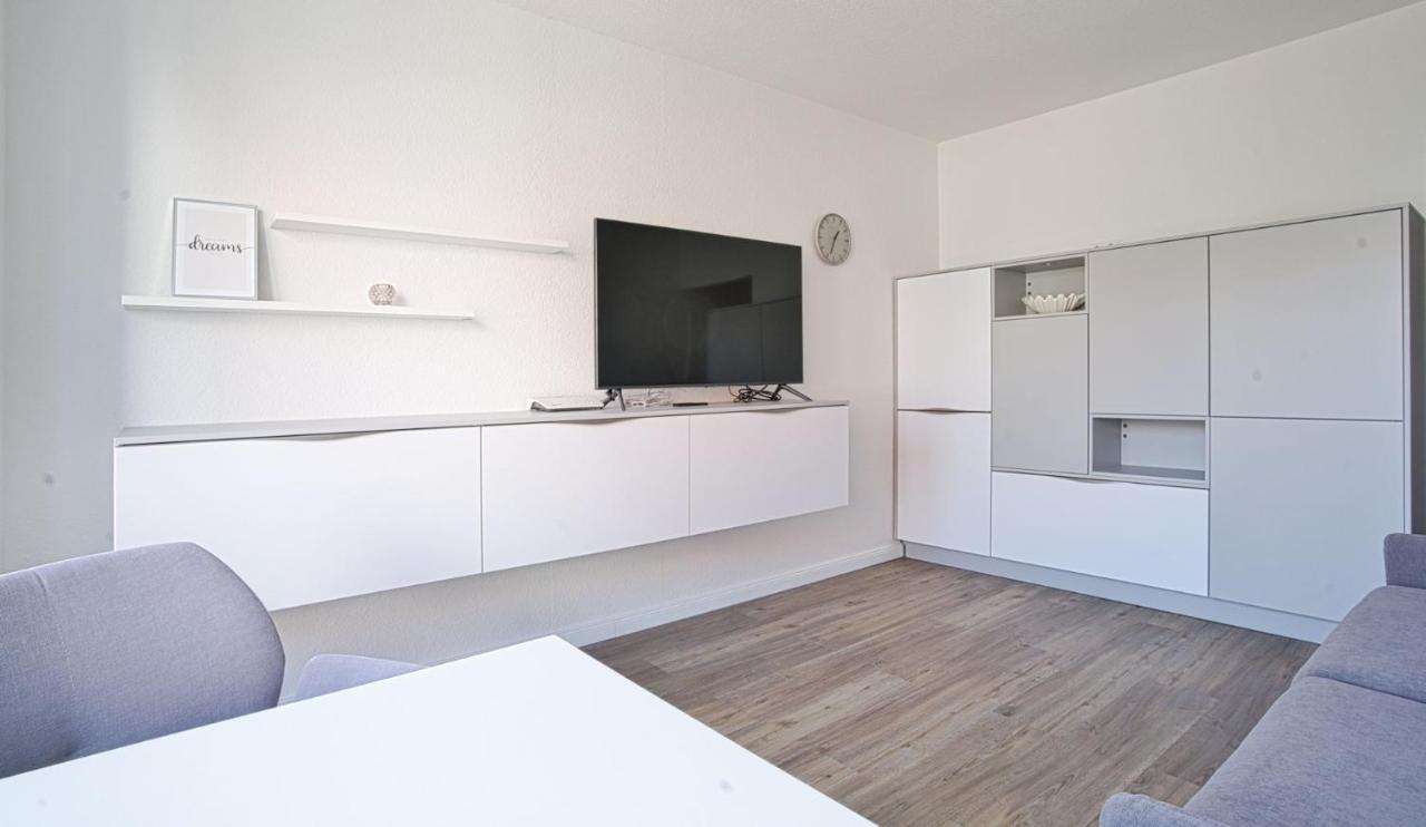 Seepferdchen - Kuscheliges Apartment Mit Meerblick-Balkon วังเกร์โอเกอ ภายนอก รูปภาพ